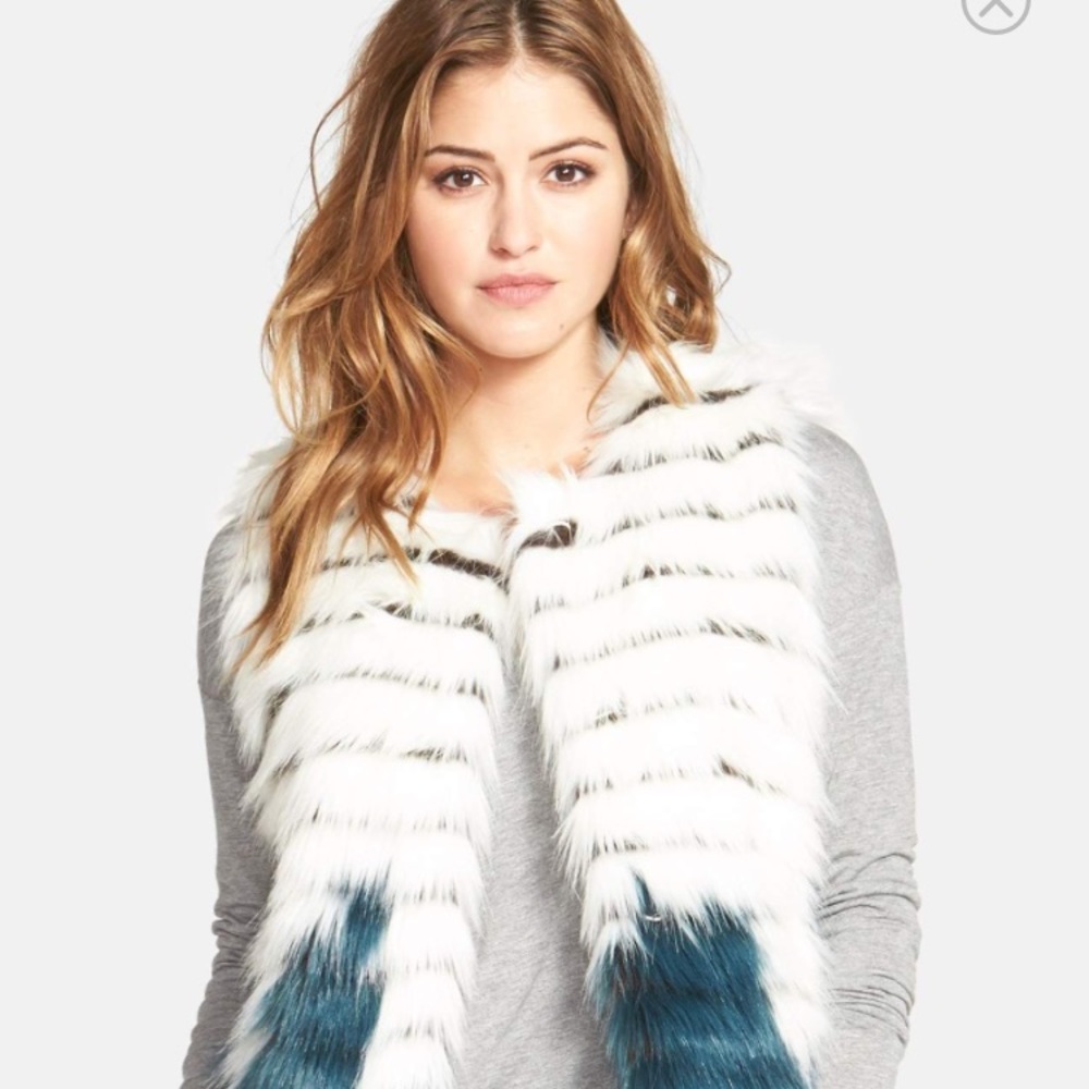 Tiered Faux fur vest